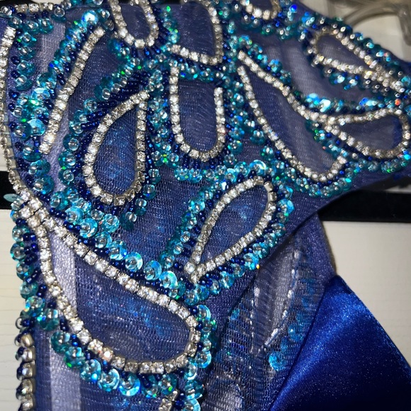 Jasz couture gown - Picture 2 of 14